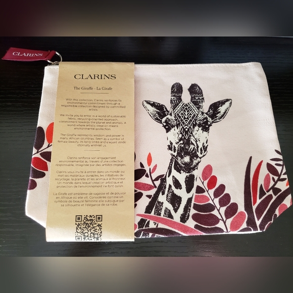 Clarins Handbags - 💃clarins make up bag